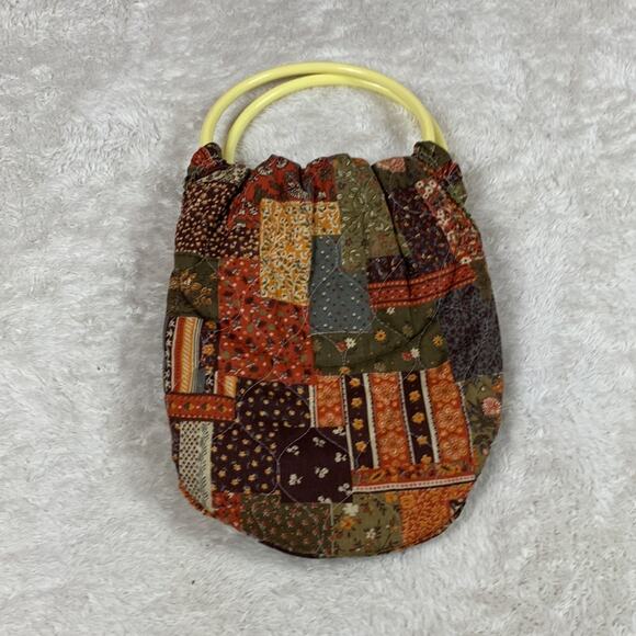 Handmade quilted round handle patchwork look hobo bag - Picture 5 of 7